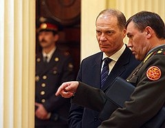 Тихонова оставили на посту